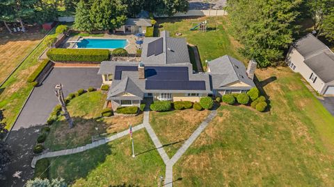 81 Plymouth Avenue Trumbull CT 06611