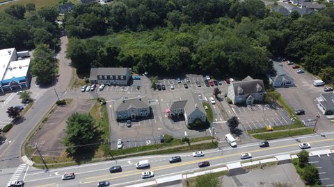 250 East Main Street Clinton CT 06413