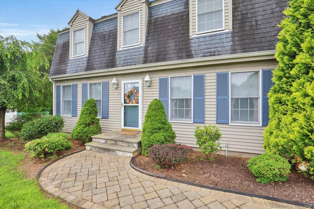 79 Carriage Drive East
