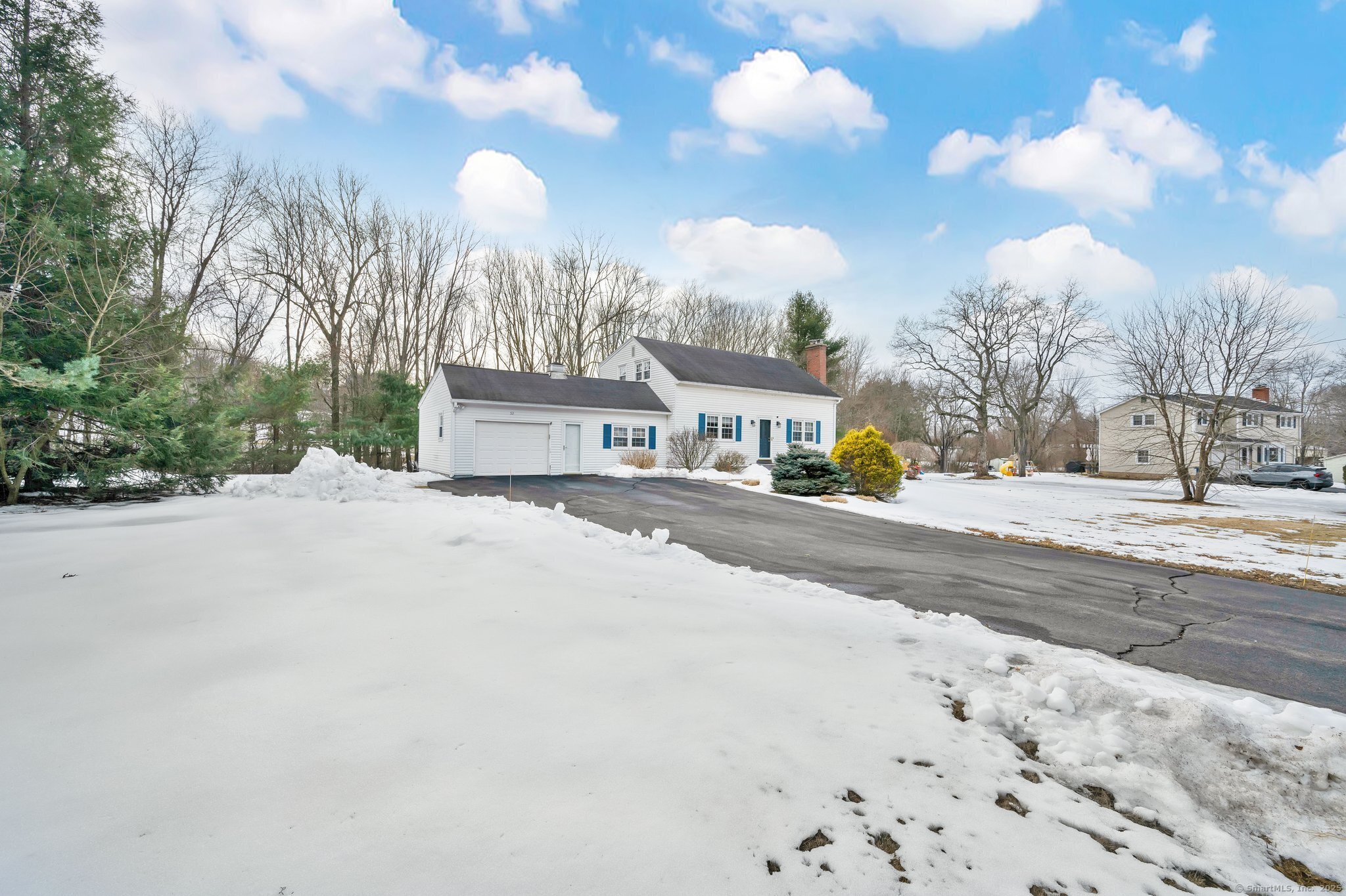 Property for Sale at Pearl Drive, Vernon, Connecticut - Bedrooms: 4 
Bathrooms: 3 
Rooms: 8  - $370,000