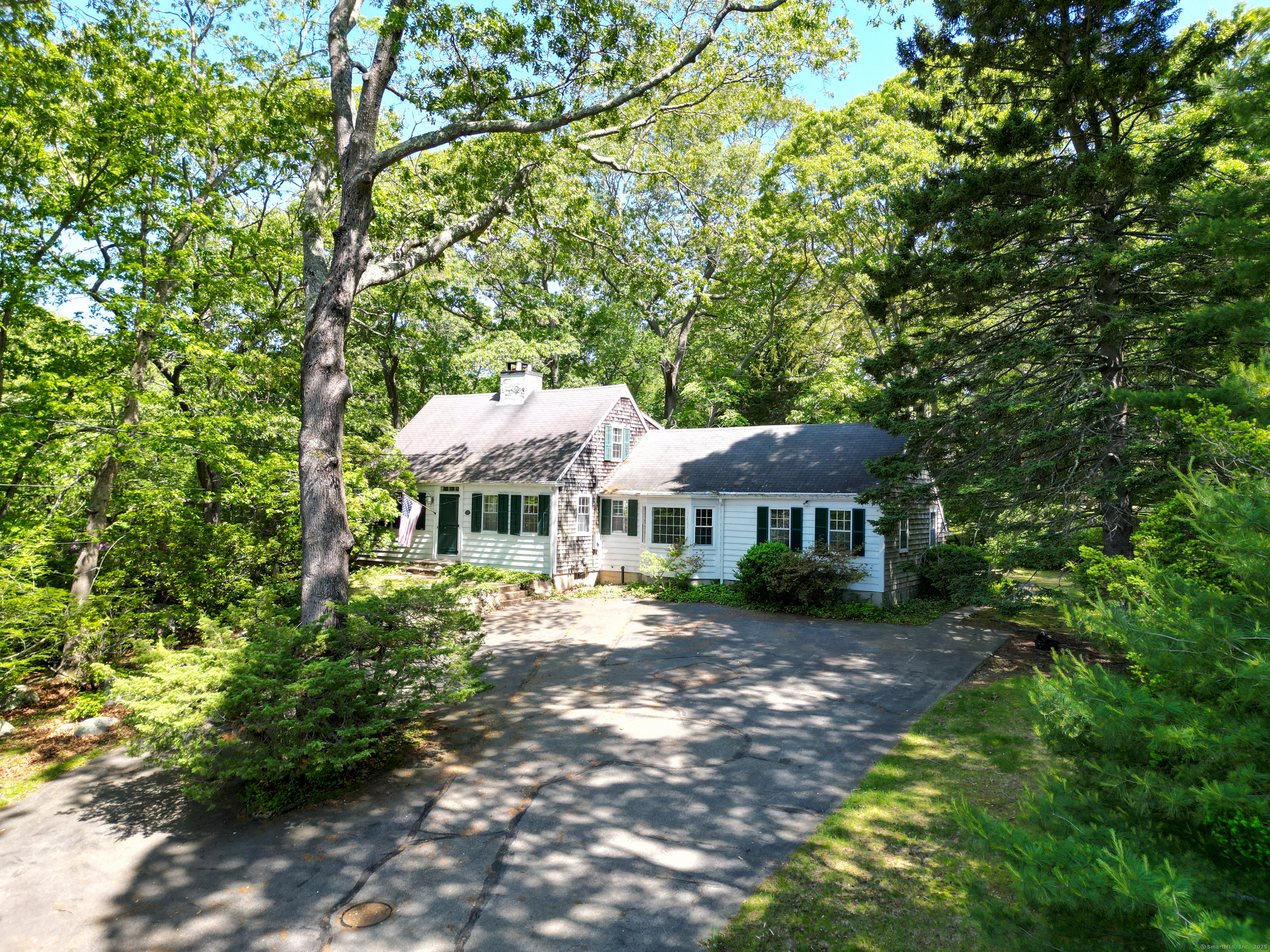Property for Sale at Warren Avenue, Groton, Connecticut - Bedrooms: 4 
Bathrooms: 2 
Rooms: 7  - $860,000