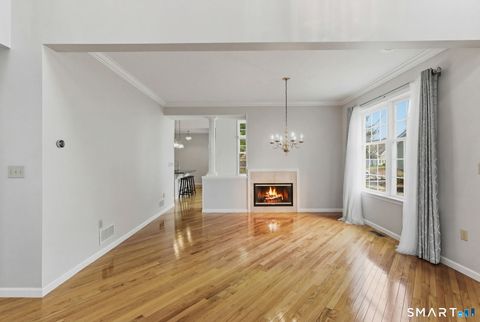 Tiny photo for 5 Pierson Green #5, Cromwell, CT 06416 (MLS # 24165999)