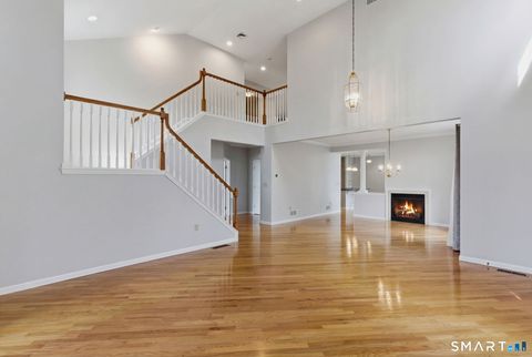 Tiny photo for 5 Pierson Green #5, Cromwell, CT 06416 (MLS # 24165999)