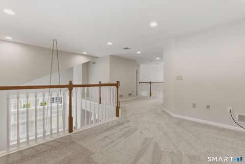 Tiny photo for 5 Pierson Green #5, Cromwell, CT 06416 (MLS # 24165999)