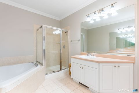 Tiny photo for 5 Pierson Green #5, Cromwell, CT 06416 (MLS # 24165999)