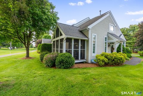 Tiny photo for 5 Pierson Green #5, Cromwell, CT 06416 (MLS # 24165999)