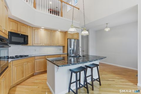 Tiny photo for 5 Pierson Green #5, Cromwell, CT 06416 (MLS # 24165999)