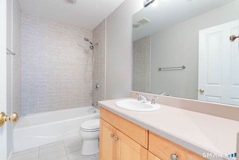 Tiny photo for 5 Pierson Green #5, Cromwell, CT 06416 (MLS # 24165999)