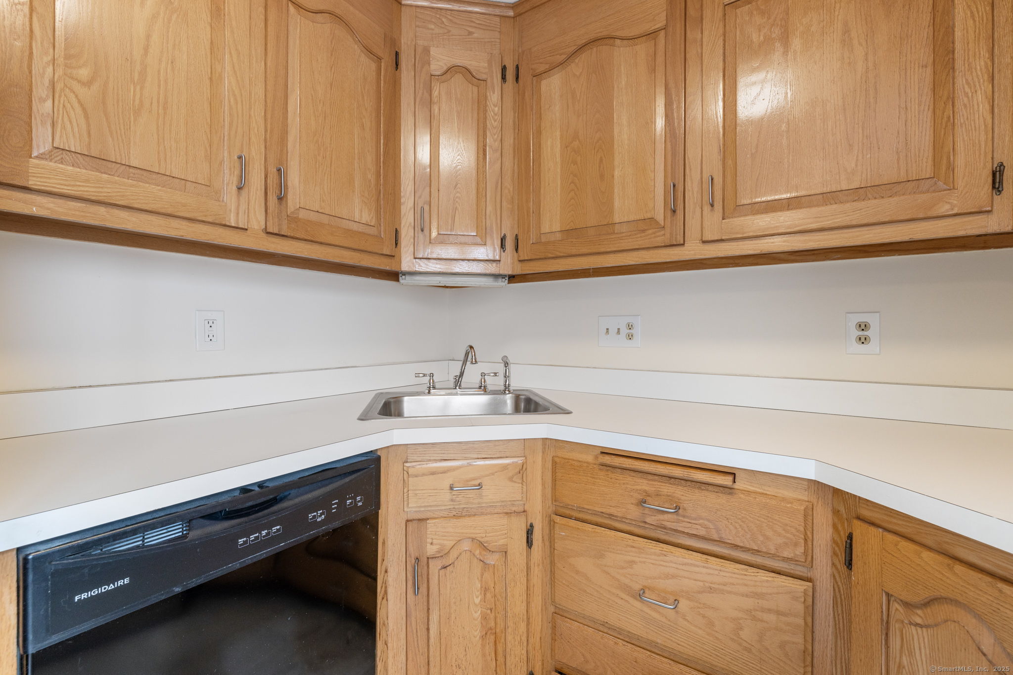 243 Lawlor Street #APT 1A, New Britain, Connecticut image 4