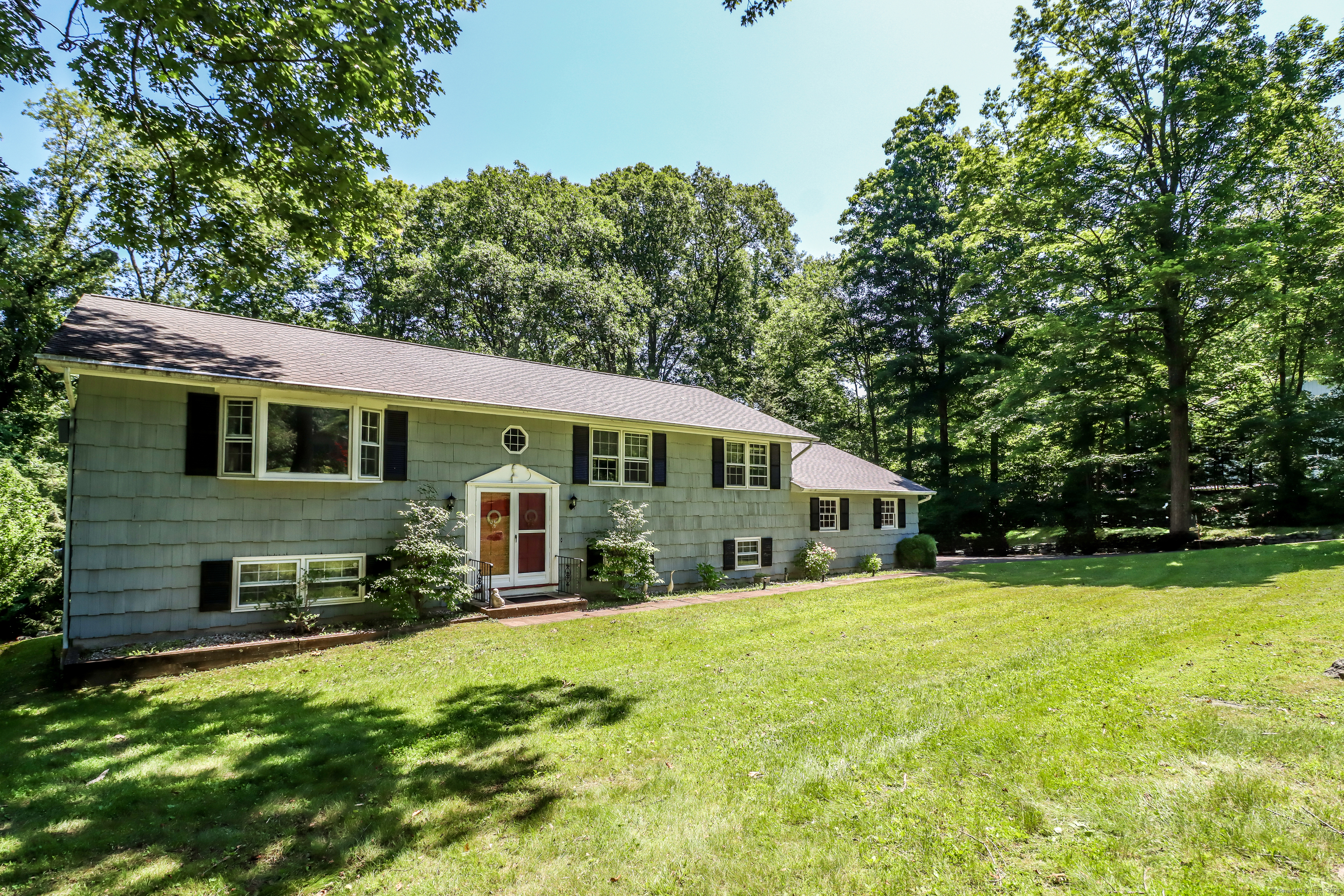 11 Chestnut Hill Drive