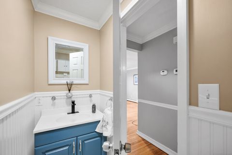 Tiny photo for 220 Lasalle Street #B4, New Britain, CT 06051 (MLS # 24133470)