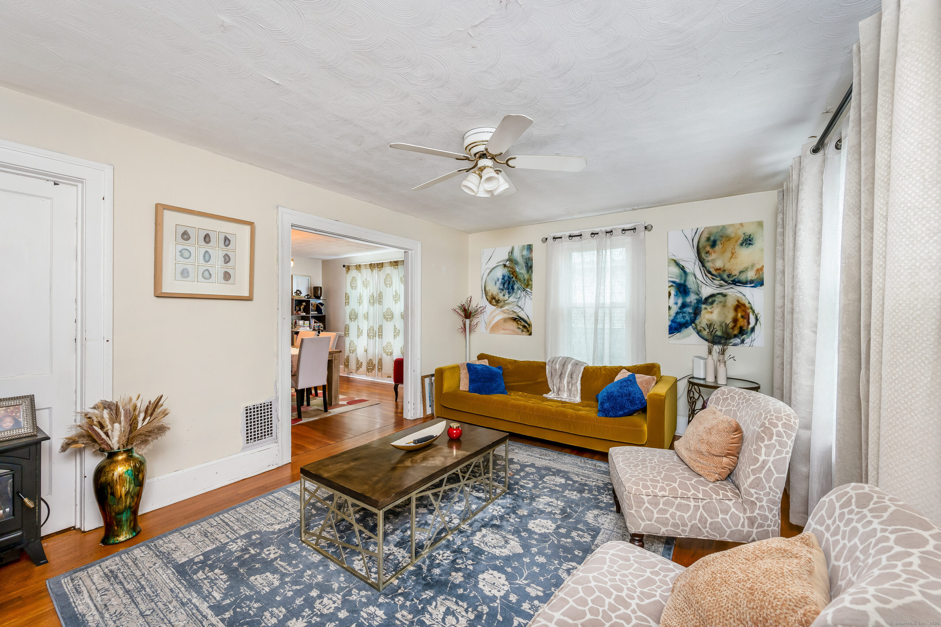 New Haven, Connecticut 06512, United States, 5 Bedrooms Bedrooms, ,3 BathroomsBathrooms,Residential,Pending,115338