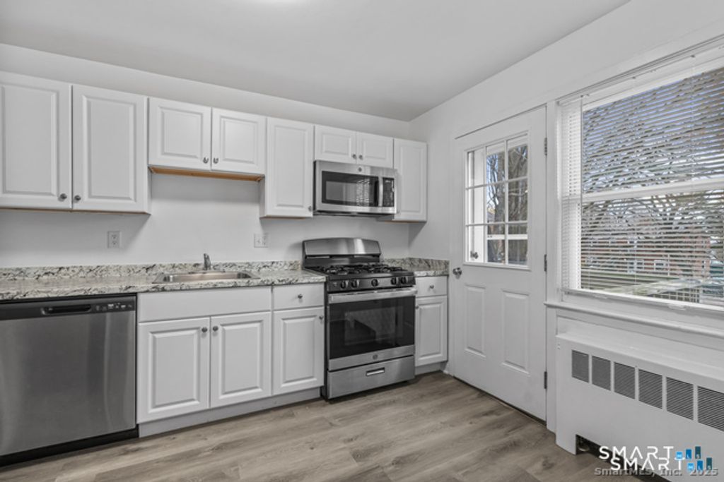 Photo of 28 Hamilton Court #D, Stamford, CT 06902 (MLS # 24175993)