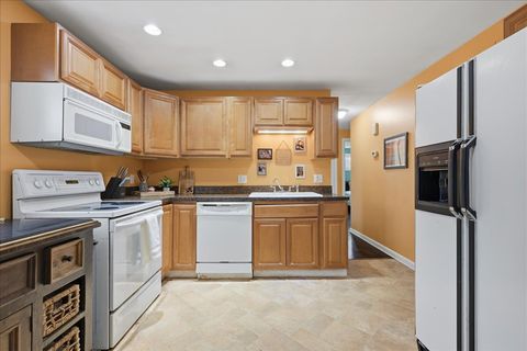 Tiny photo for 13 Plaza Street, Brooklyn, CT 06234 (MLS # 24138505)