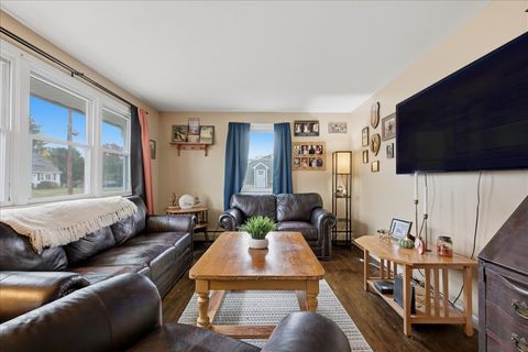 Tiny photo for 13 Plaza Street, Brooklyn, CT 06234 (MLS # 24138505)