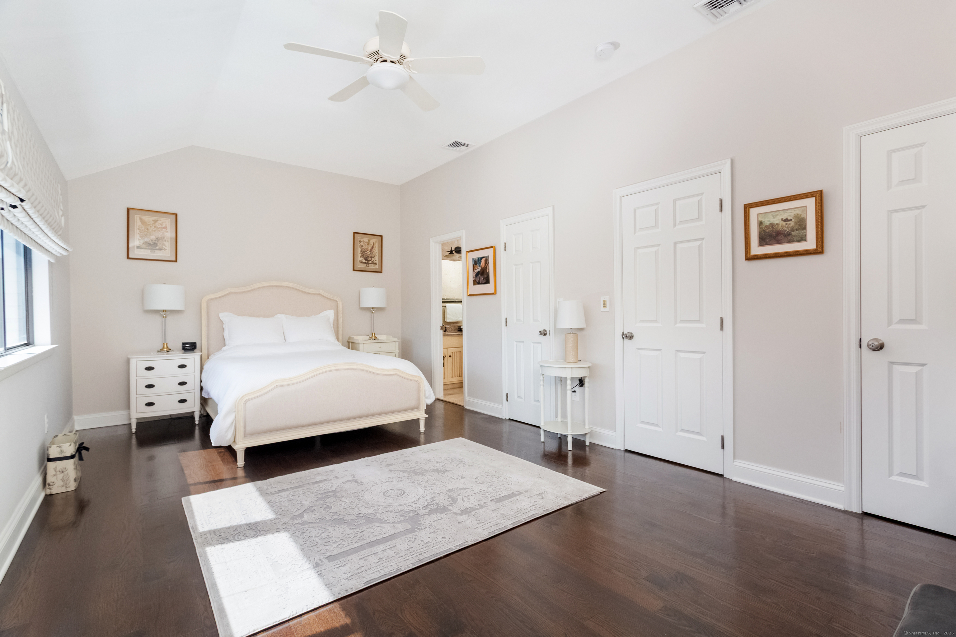 Stamford, Connecticut 06905, United States, 2 Bedrooms Bedrooms, ,3 BathroomsBathrooms,Residential,Active,201493