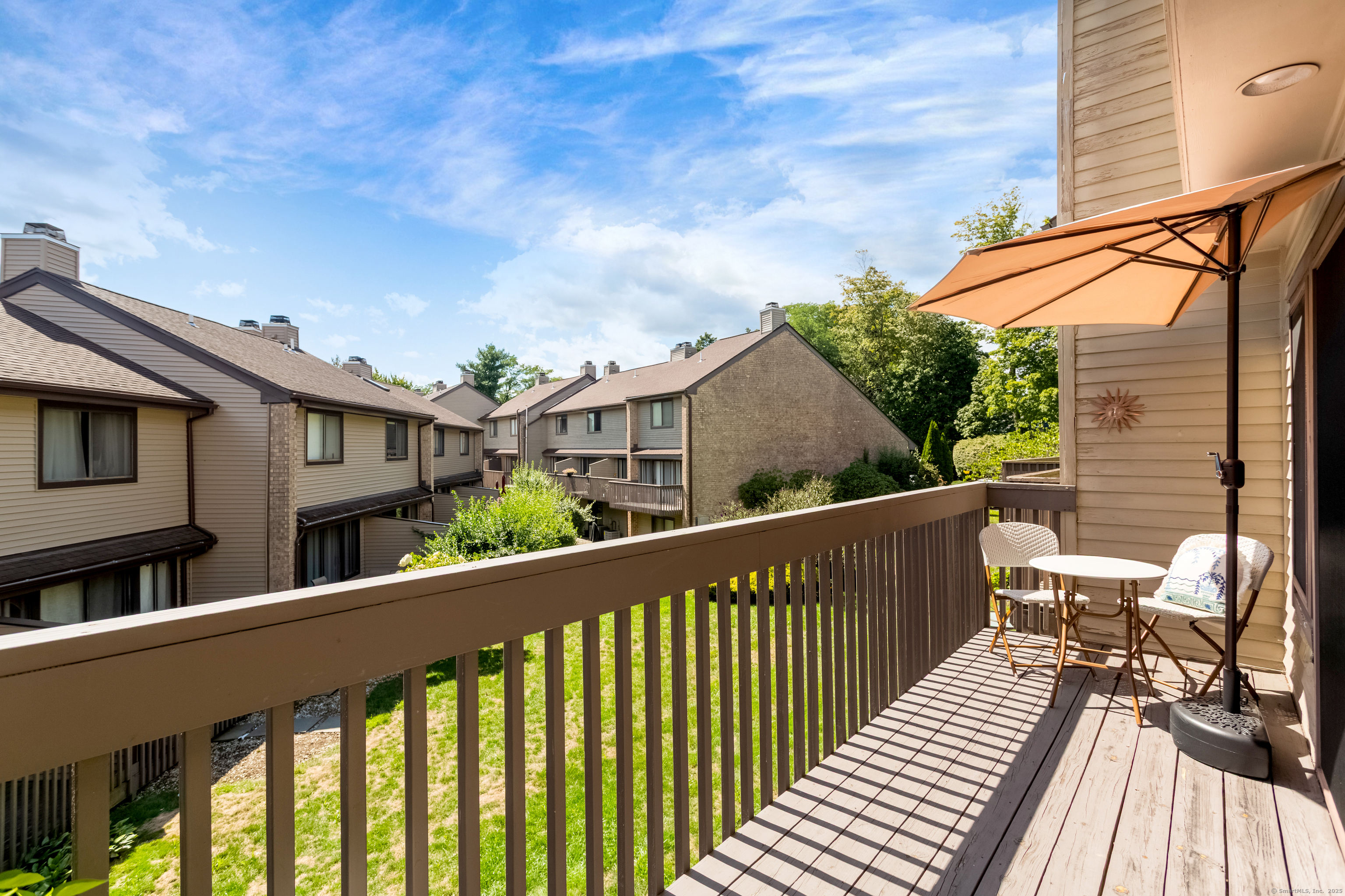 Stamford, Connecticut 06905, United States, 2 Bedrooms Bedrooms, ,3 BathroomsBathrooms,Residential,Active,201493