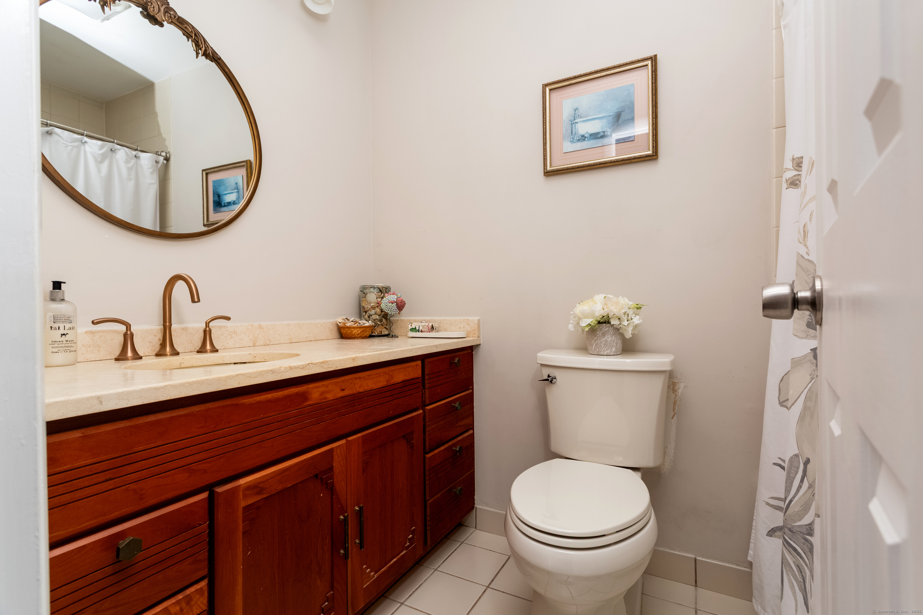 Stamford, Connecticut 06905, United States, 2 Bedrooms Bedrooms, ,3 BathroomsBathrooms,Residential,Active,201493