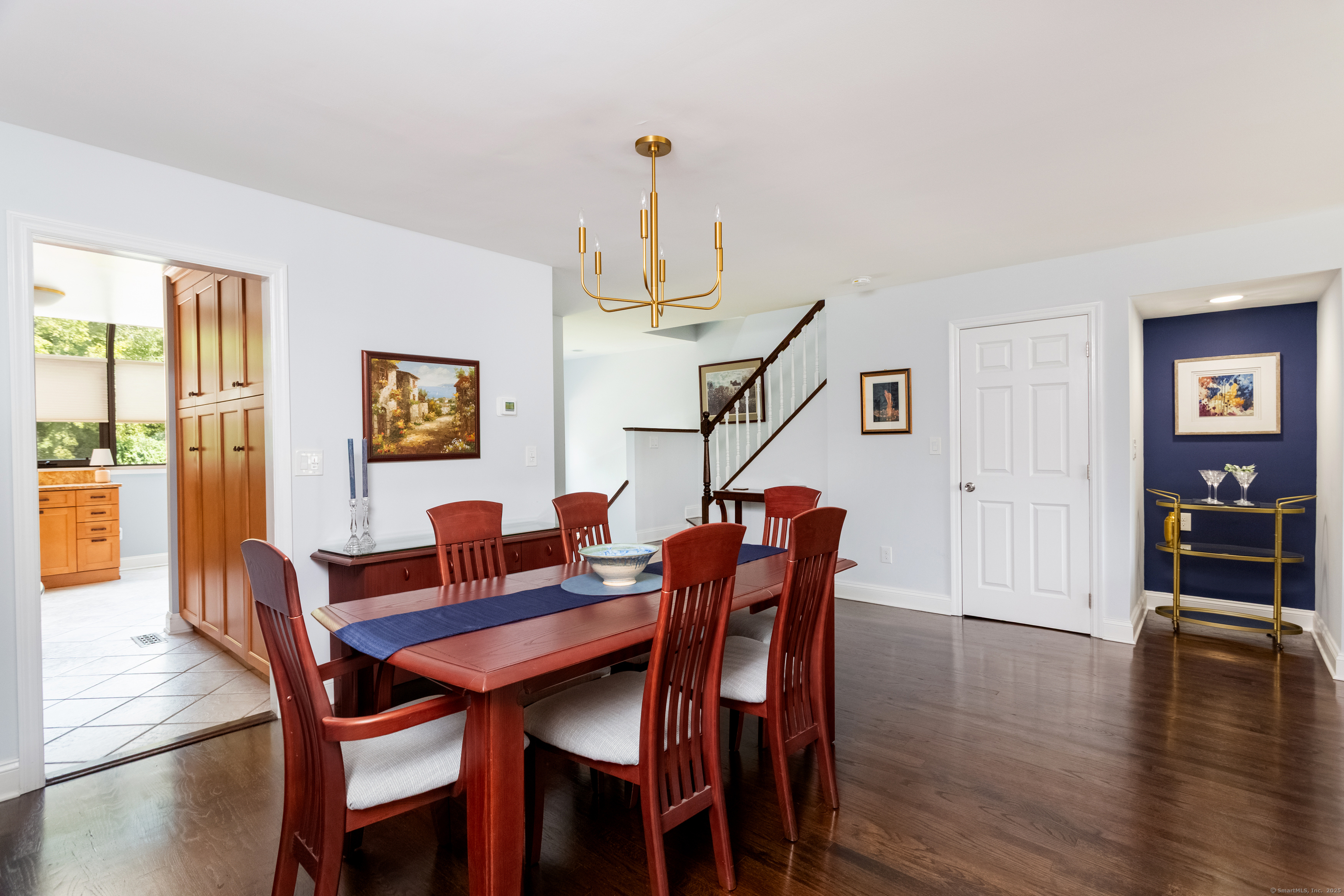 Stamford, Connecticut 06905, United States, 2 Bedrooms Bedrooms, ,3 BathroomsBathrooms,Residential,Active,201493