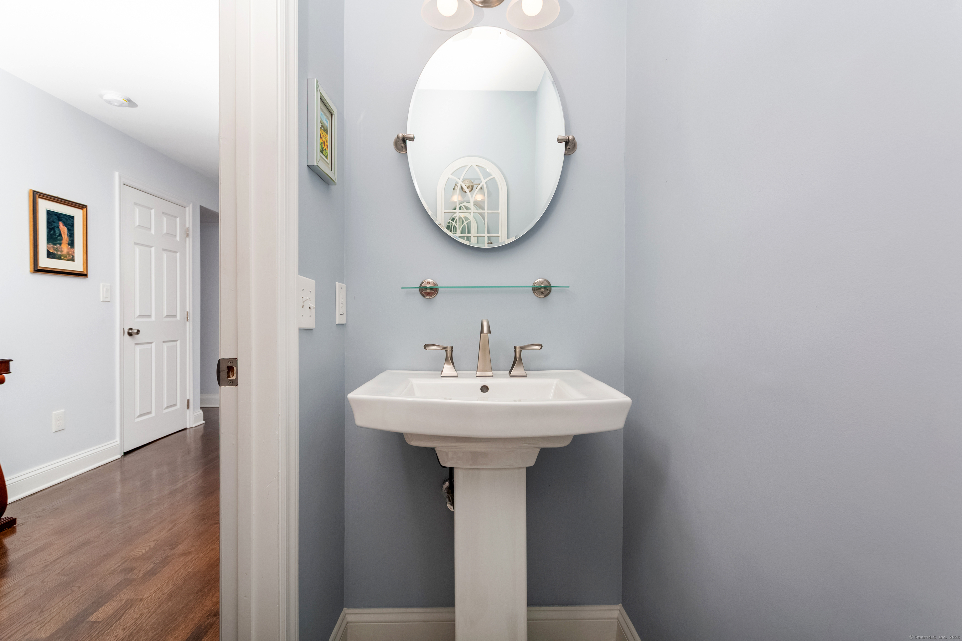 Stamford, Connecticut 06905, United States, 2 Bedrooms Bedrooms, ,3 BathroomsBathrooms,Residential,Active,201493