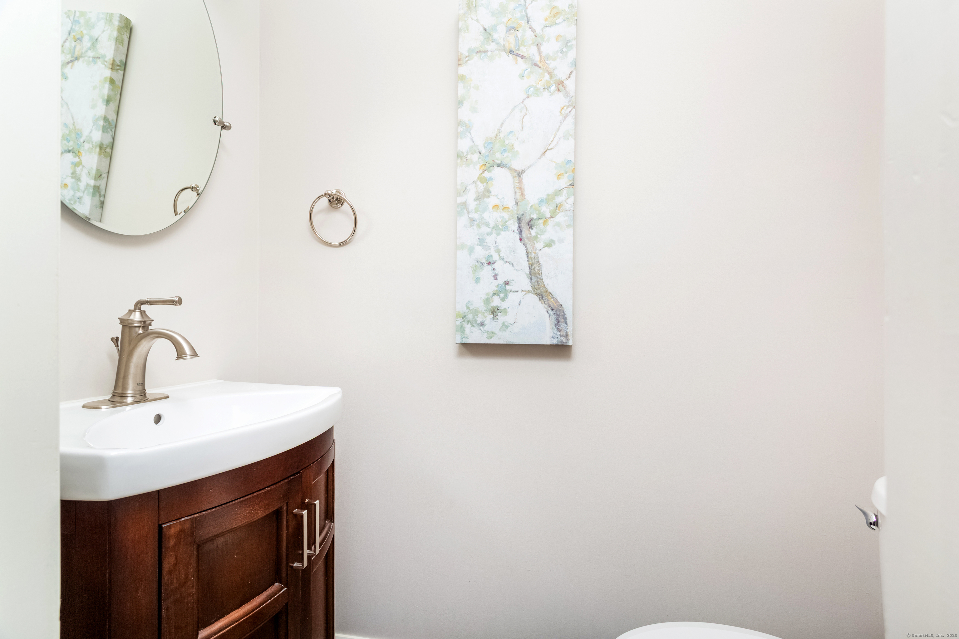 Stamford, Connecticut 06905, United States, 2 Bedrooms Bedrooms, ,3 BathroomsBathrooms,Residential,Active,201493