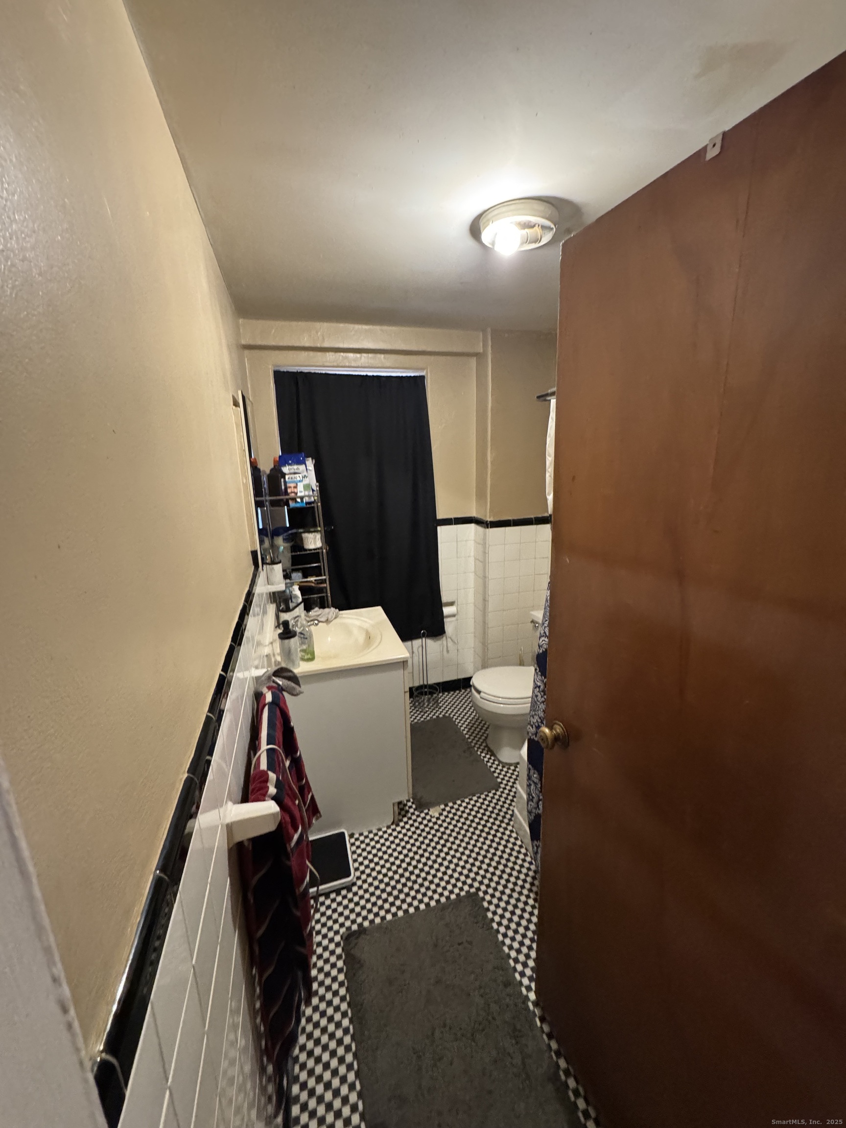 232 Farmington Avenue D8