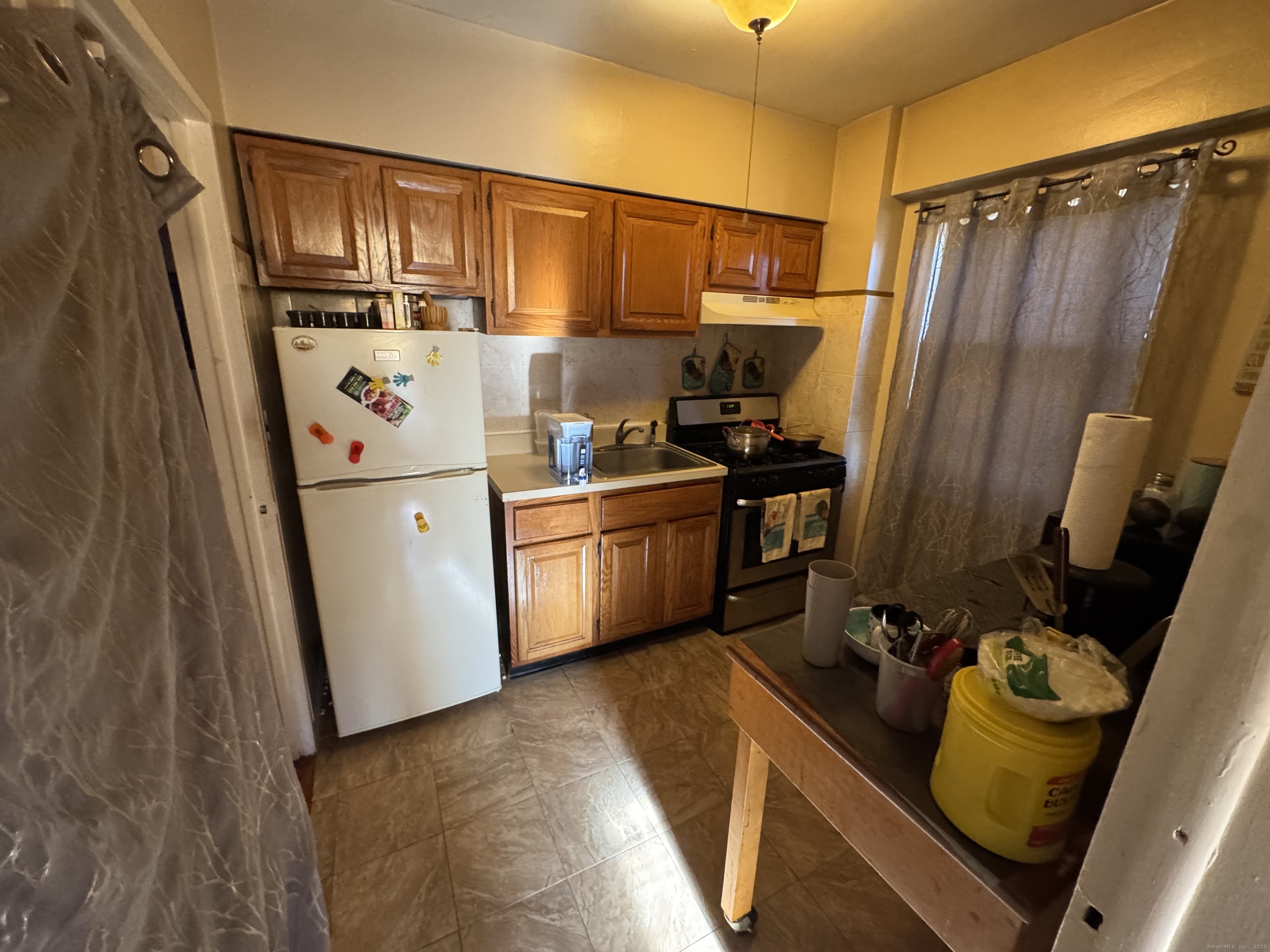 232 Farmington Avenue D8