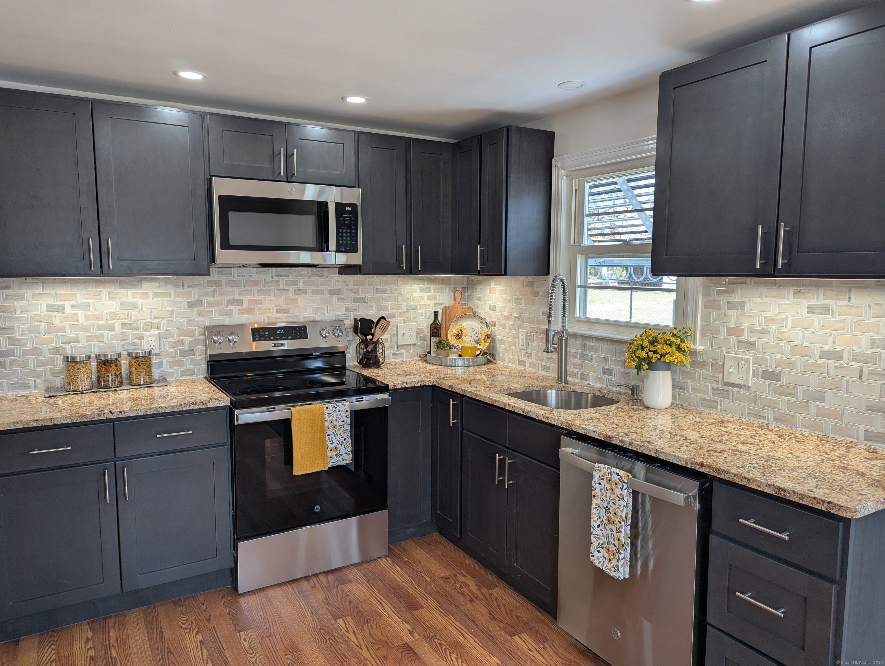 145 Wells Street, Manchester, Connecticut image 5