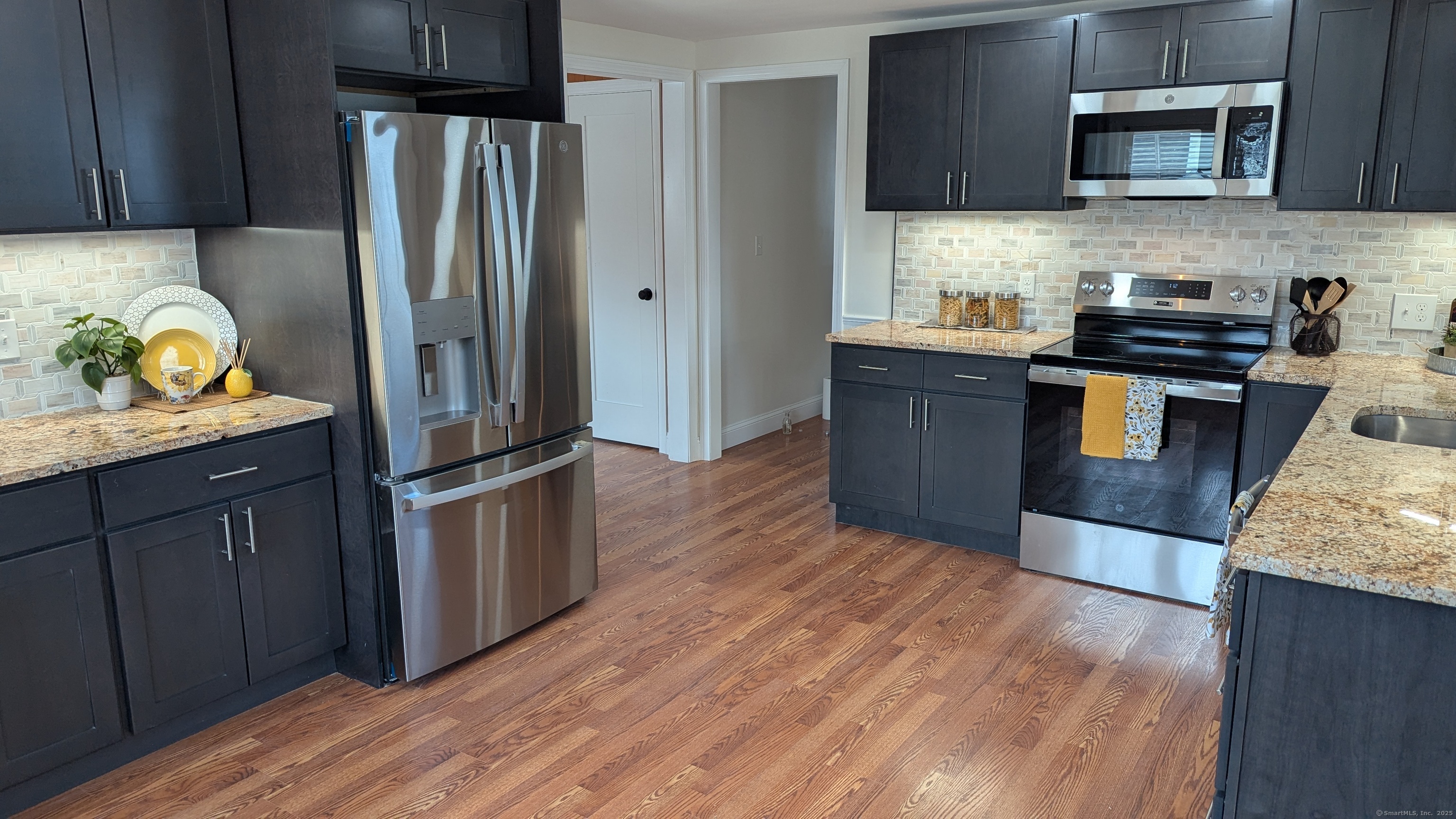 145 Wells Street, Manchester, Connecticut image 9