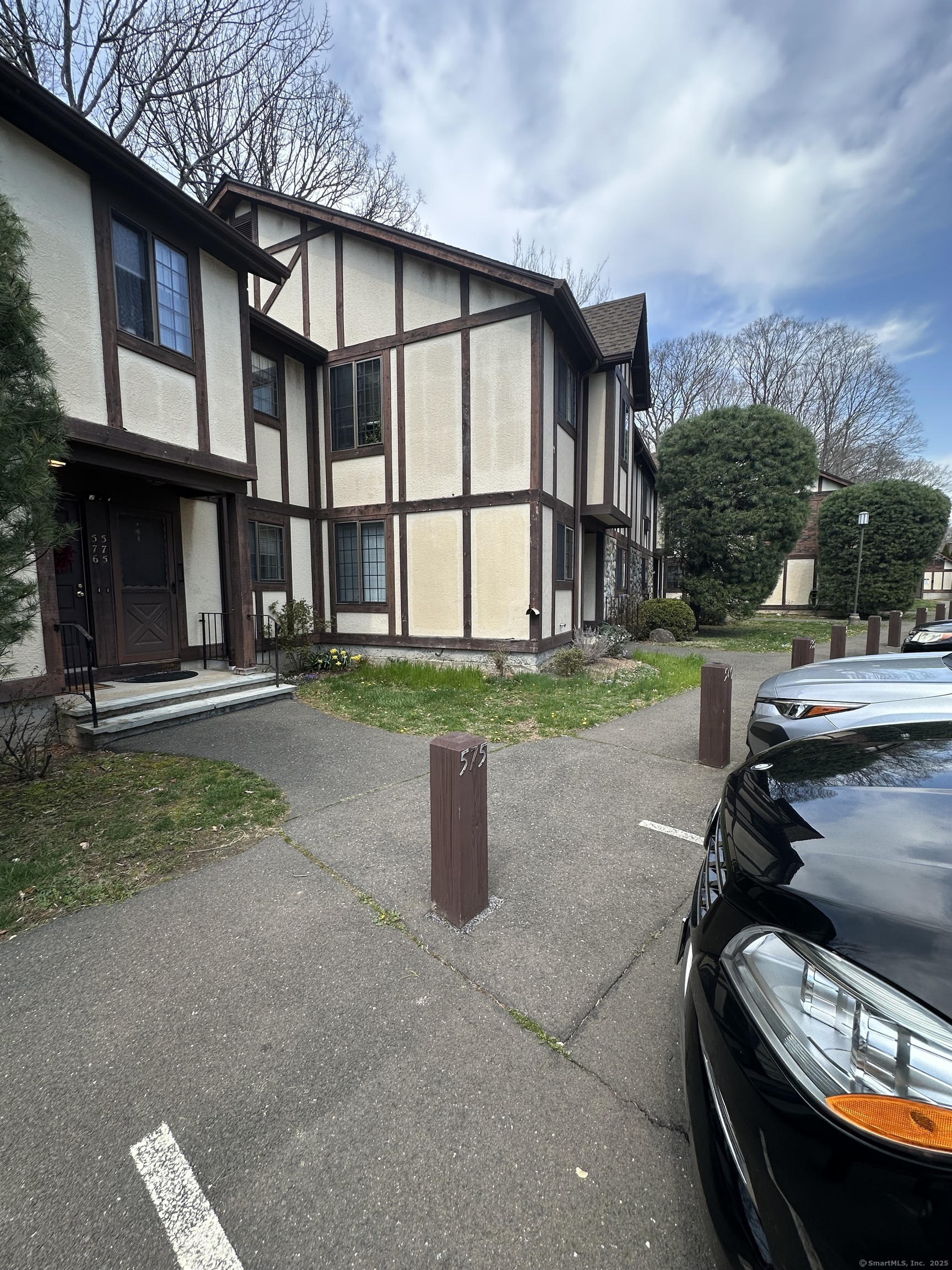 575 Swanson Crescent #575, Milford, Connecticut image 3
