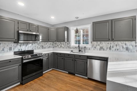 Tiny photo for 28 Margaret Circle, Naugatuck, CT 06770 (MLS # 24144184)