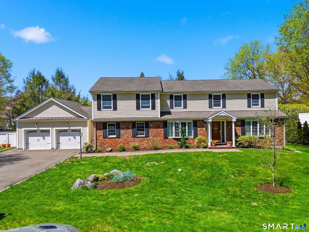 Photo of 33 Club Circle, Stamford, CT 06905 (MLS # 24172577)