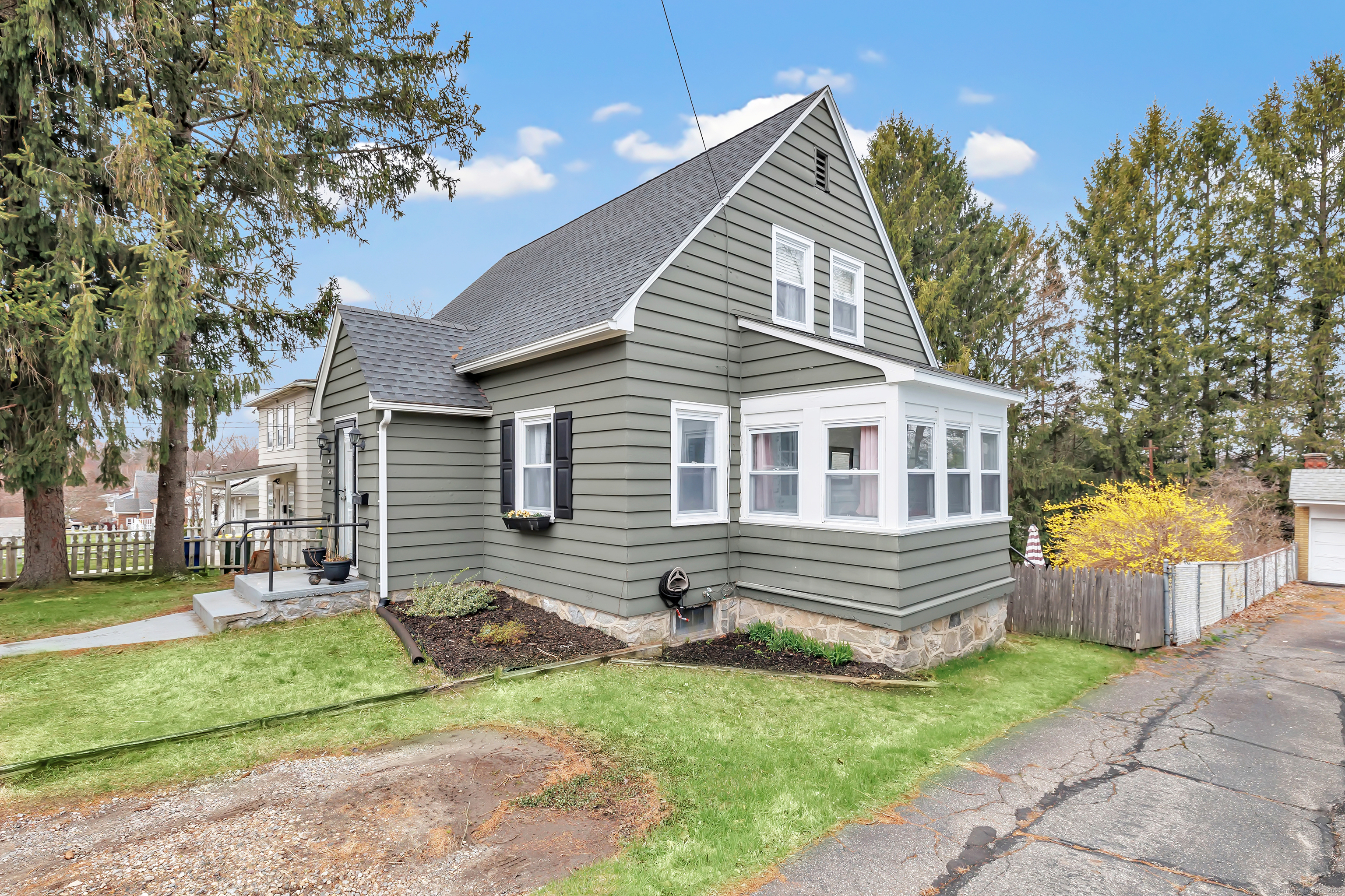 804 Washington Avenue Extension, Waterbury, Connecticut image 3
