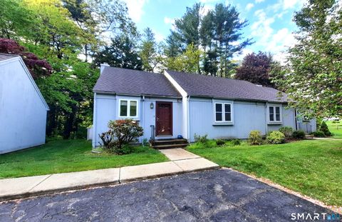 Photo of 3 Woodstock Meadows #3, Woodstock, CT 06281 (MLS # 24175970)