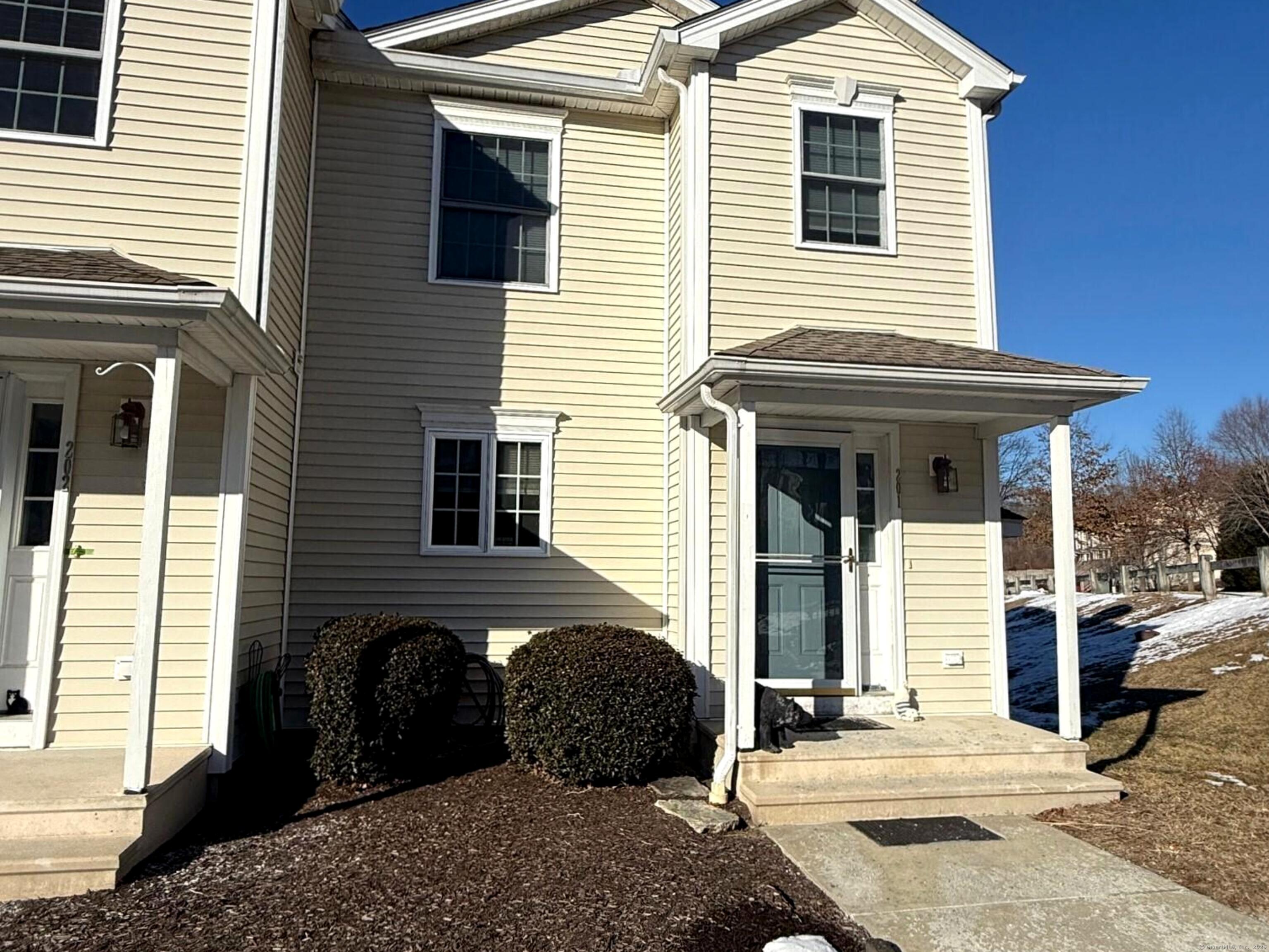 Mathewson Street 201, Griswold, Connecticut - 3 Bedrooms  
4 Bathrooms  
6 Rooms - 