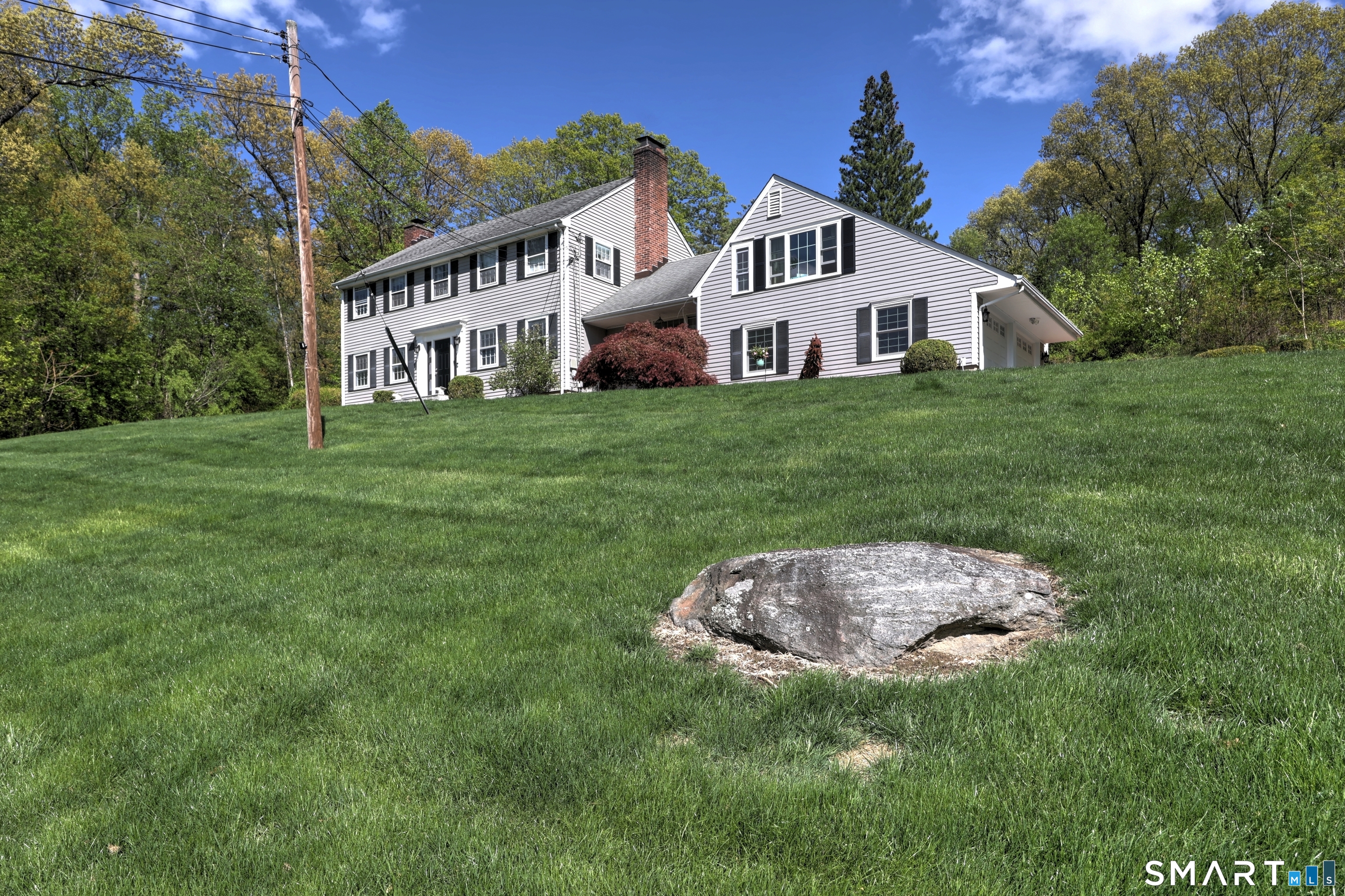16 Wolf Tree Drive