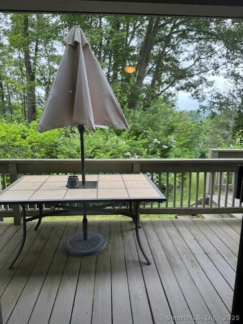 Photo 1 of Heritage Village B, Southbury, Connecticut, $2,100, Web #: 24102374