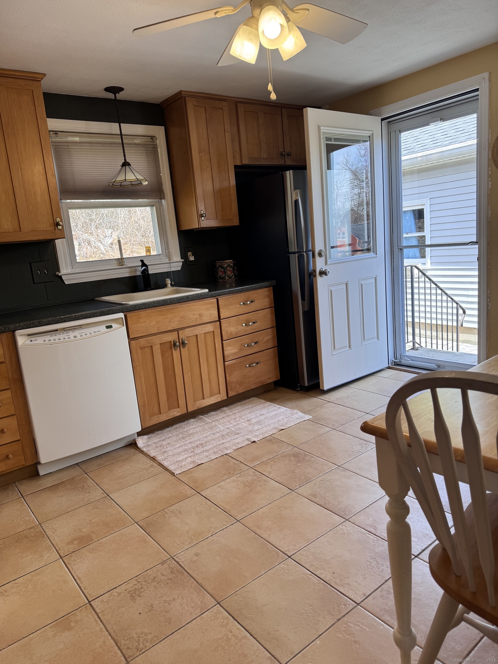 116 Sunset Street, Windsor Locks, Connecticut image 3