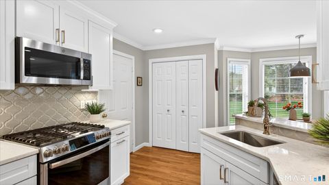 Tiny photo for 114 Fox Hollow #114, Avon, CT 06001 (MLS # 24167455)