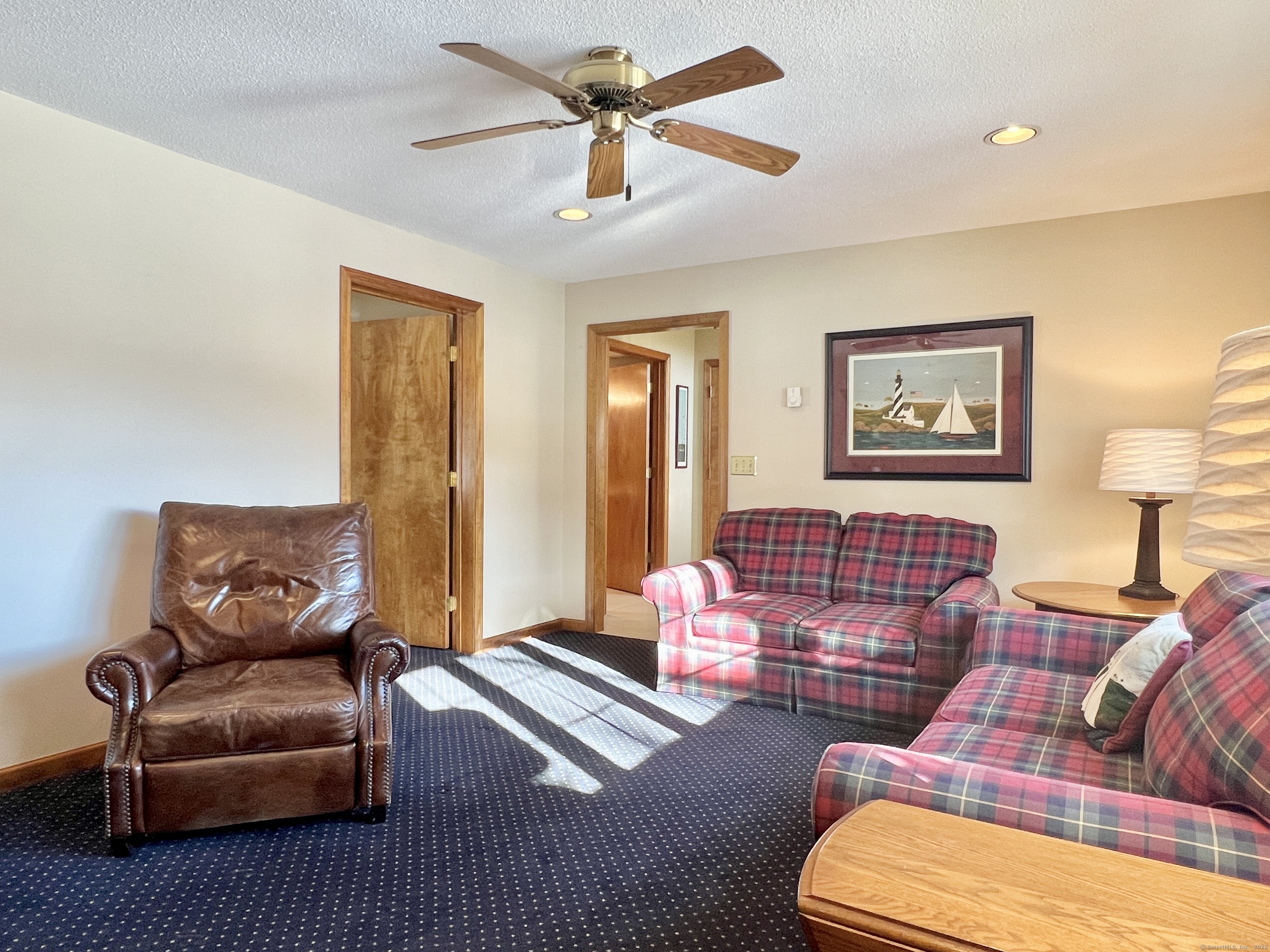 31 Mohican Lane, Bristol, Connecticut image 20