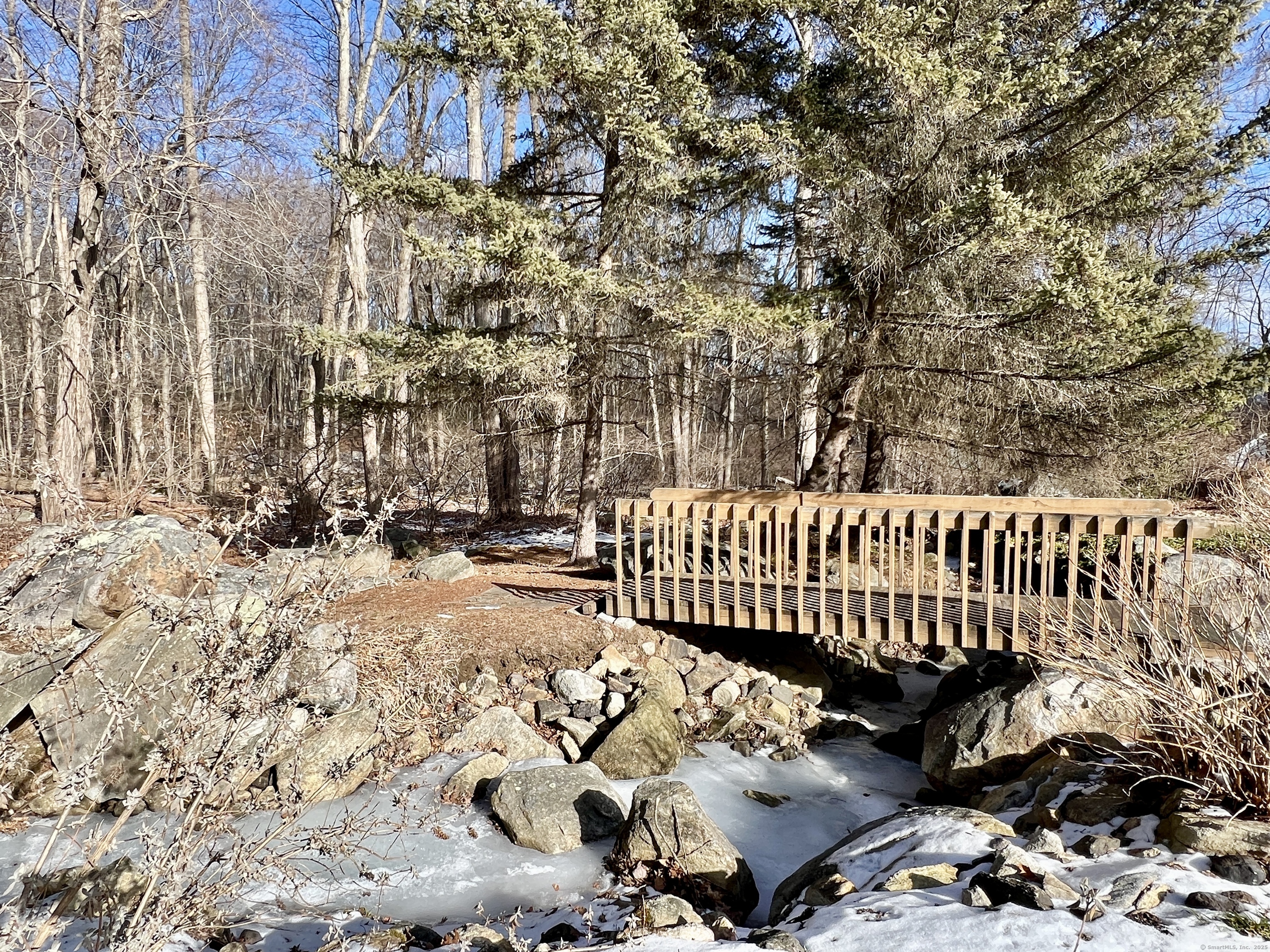 31 Mohican Lane, Bristol, Connecticut image 28