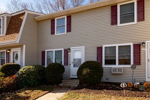 Tiny photo for 129 Brentwood Drive #129, Wallingford, CT 06492 (MLS # 24156868)