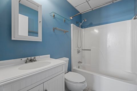 Tiny photo for 196 Crown Street #3J, New Haven, CT 06510 (MLS # 24130880)