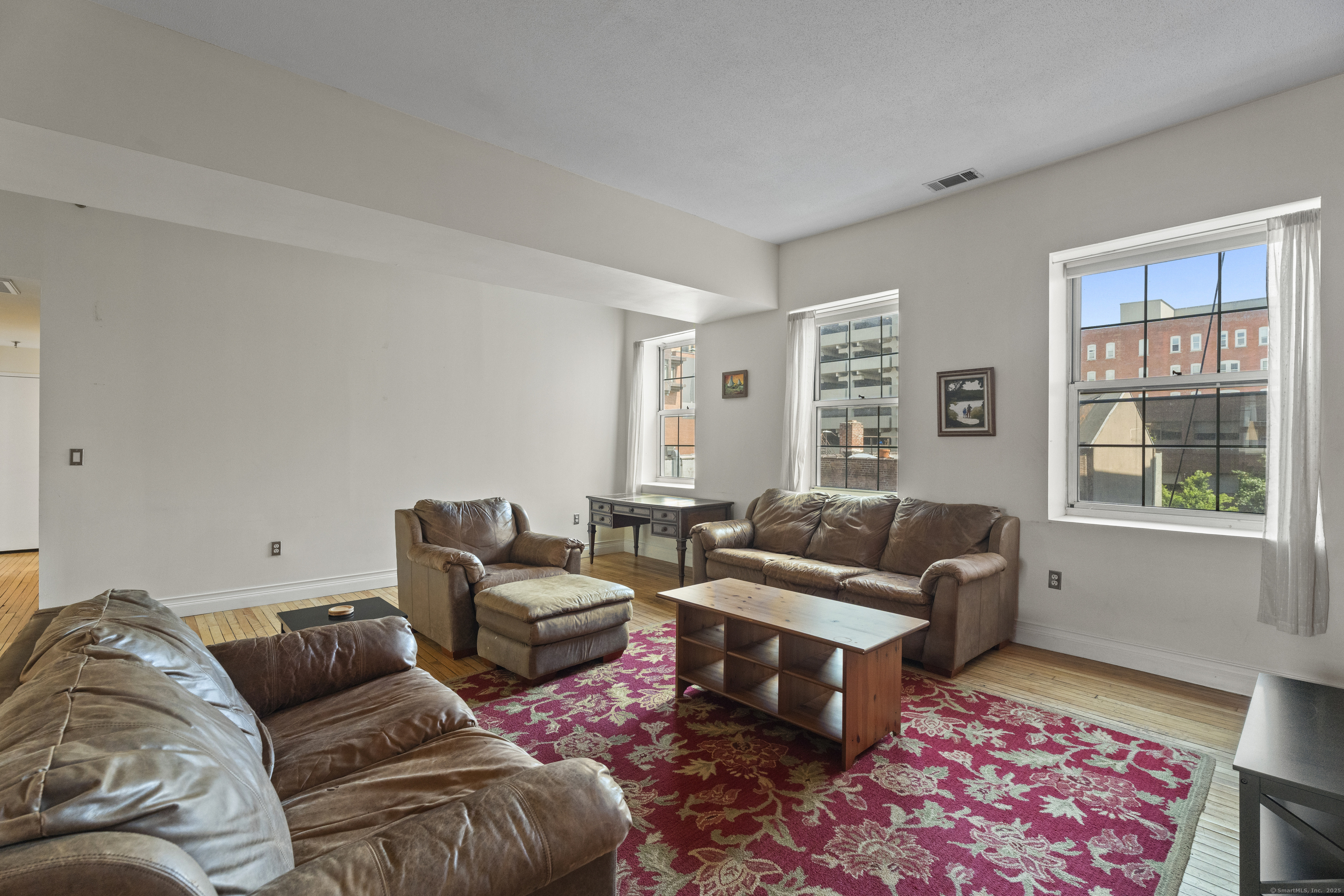 196 Crown Street 310