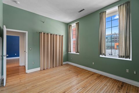Tiny photo for 196 Crown Street #3J, New Haven, CT 06510 (MLS # 24130880)