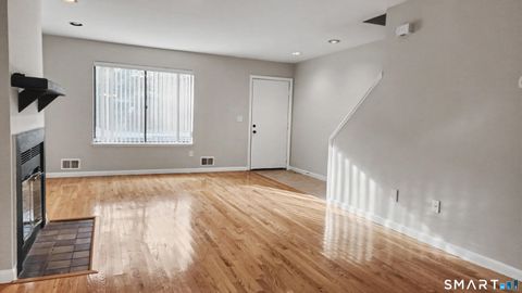 Tiny photo for 1 Horizon Drive #APT 2, Norwalk, CT 06854 (MLS # 24150892)