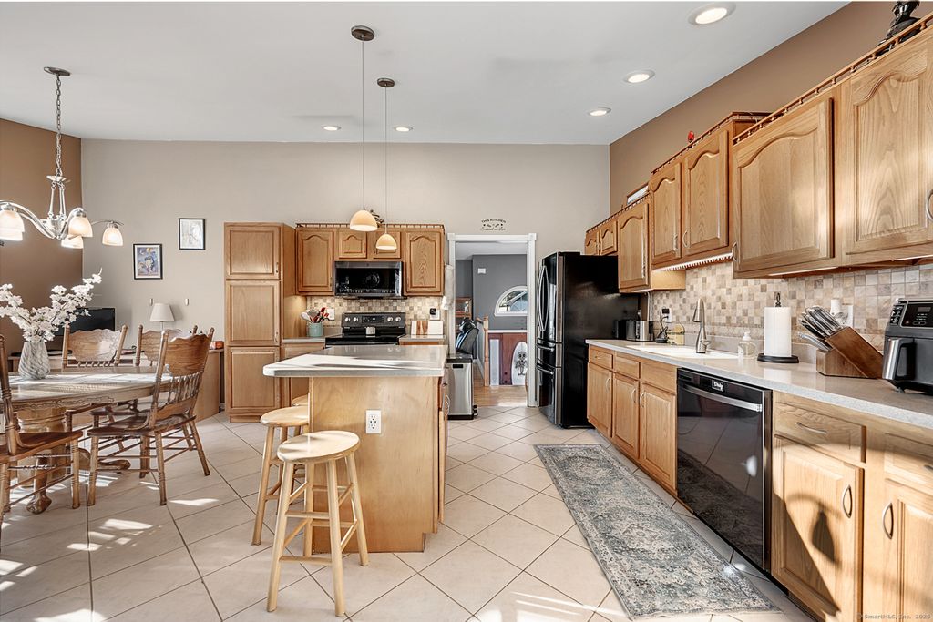 Photo of 21 Ridgeway Avenue, Watertown, CT 06779 (MLS # 24135549)