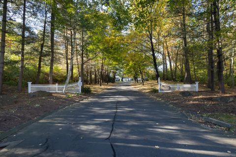 Tiny photo for 22 Canterbury Road #22, Hamden, CT 06514 (MLS # 24132086)