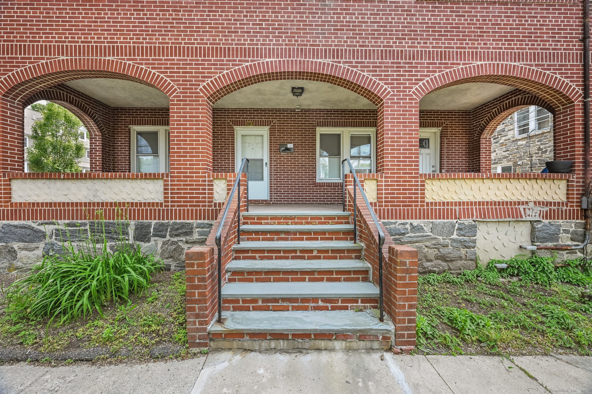 Greenwich, Connecticut 06830, United States, 3 Bedrooms Bedrooms, ,1 BathroomBathrooms,Residential,Active,149052