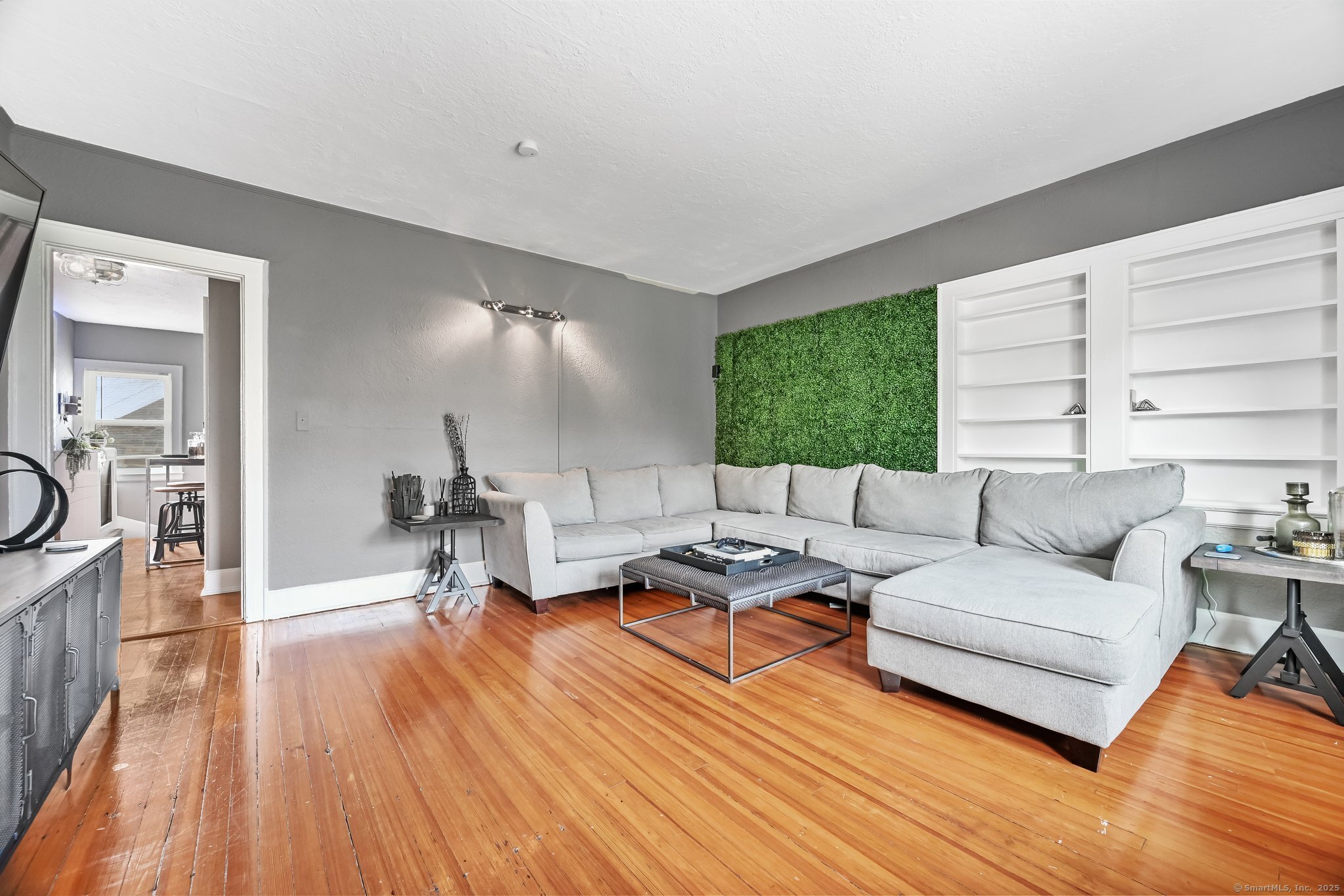 Greenwich, Connecticut 06830, United States, 3 Bedrooms Bedrooms, ,1 BathroomBathrooms,Residential,Active,149052